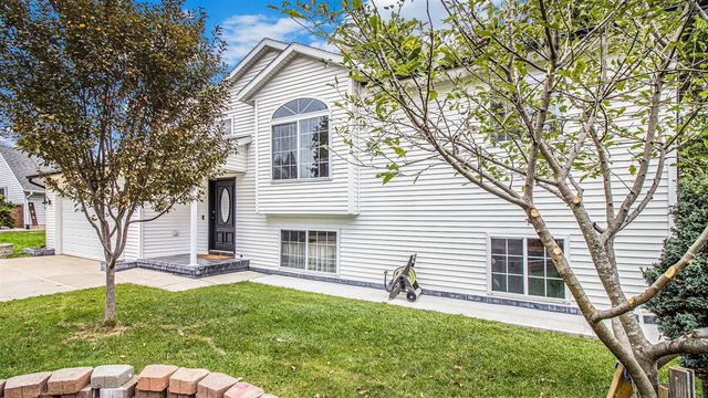 5904 Penny Farm Drive, Grand Rapids, MI 49508