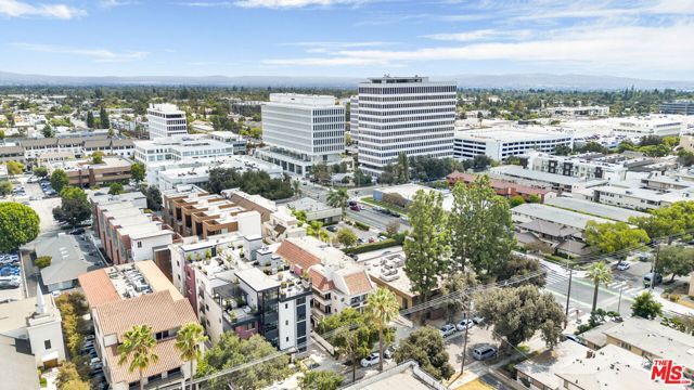 156 S Oak Knoll Avenue 101, Pasadena, CA 91101