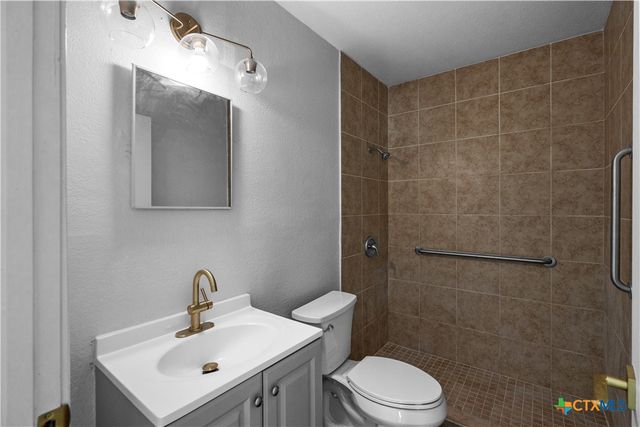 1302 Metropolitan Drive, Killeen, TX 76541