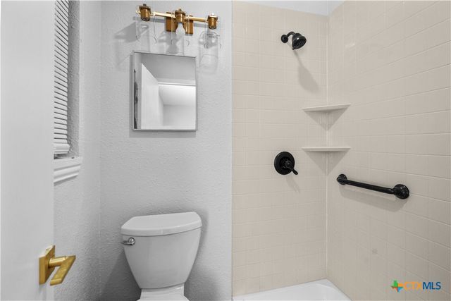 1302 Metropolitan Drive, Killeen, TX 76541