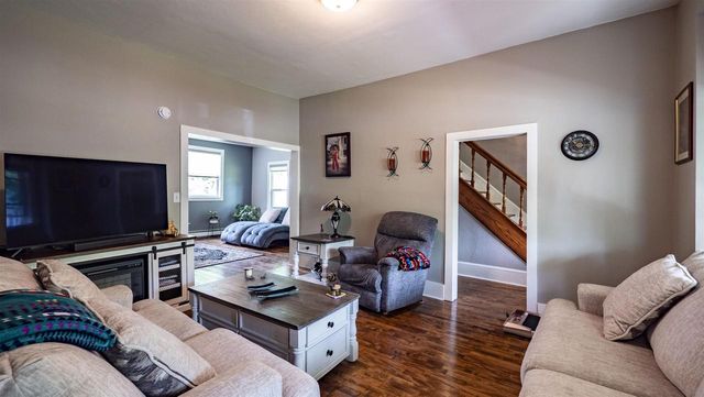 510 S DIVISION STREET, Waupaca, WI 54981