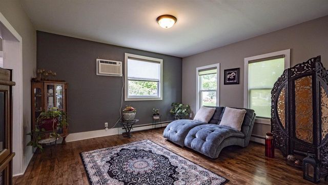 510 S DIVISION STREET, Waupaca, WI 54981