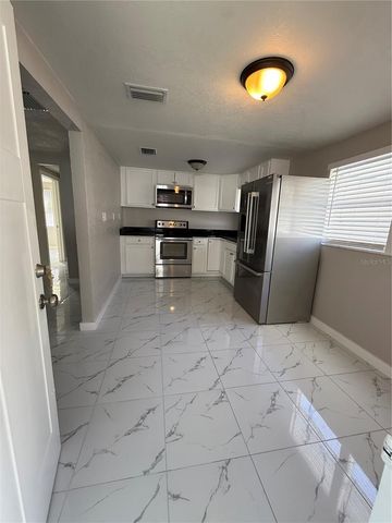 2610 EATON AVENUE, Lakeland, FL 33803