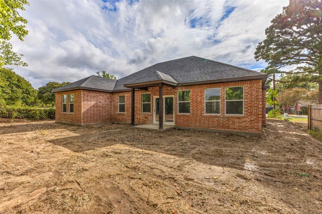 907 Howard Street, Seagoville, TX 75159