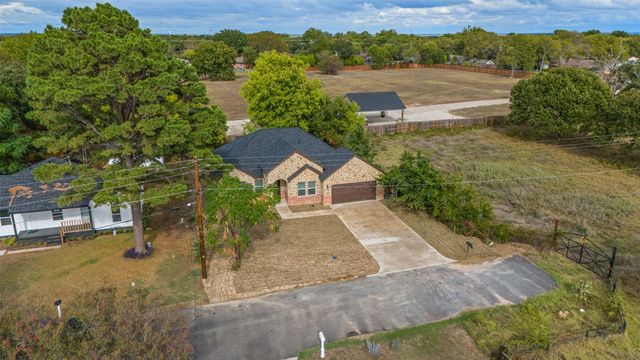 907 Howard Street, Seagoville, TX 75159