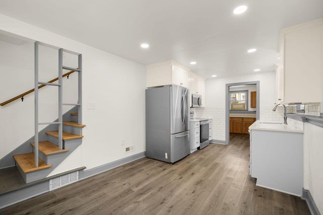 166 N 91st PLACE, Milwaukee, WI 53226