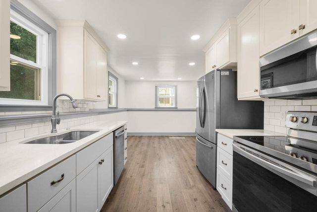 166 N 91st PLACE, Milwaukee, WI 53226