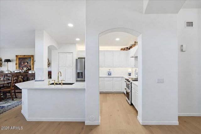 33223 N SYMER Drive, Cave Creek, AZ 85331