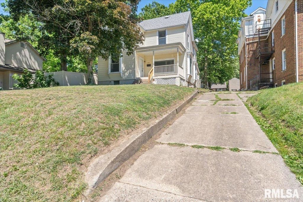 1624 N 5TH Street, Springfield, IL 62702