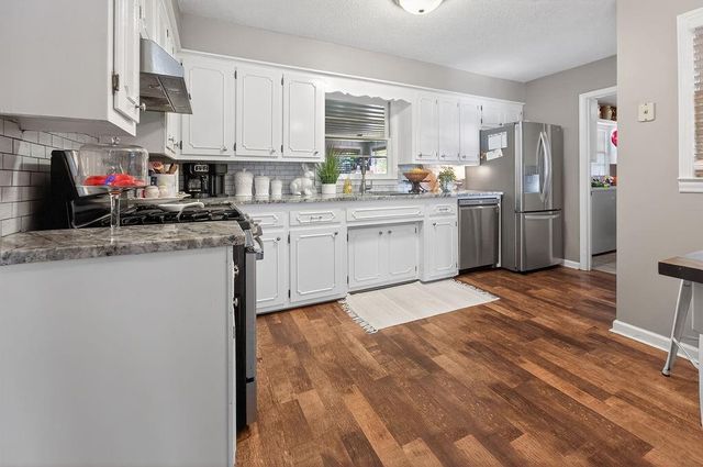 134 Thelma Road SW, Calhoun, GA 30701