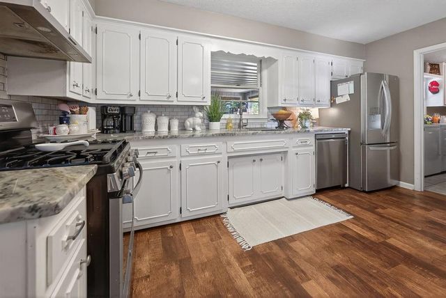 134 Thelma Road SW, Calhoun, GA 30701