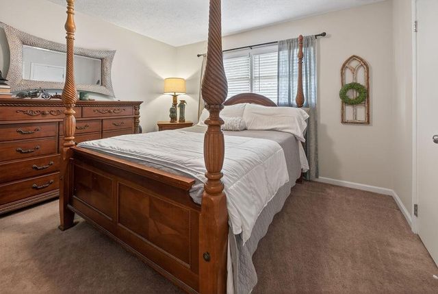 134 Thelma Road SW, Calhoun, GA 30701