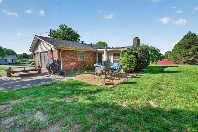 134 Thelma Road SW, Calhoun, GA 30701