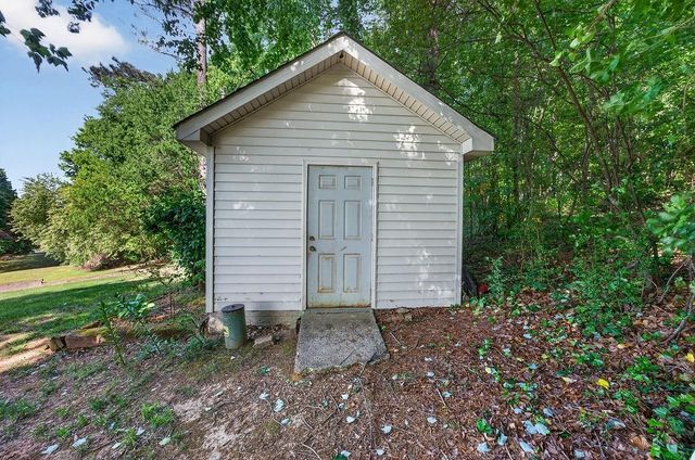 134 Thelma Road SW, Calhoun, GA 30701