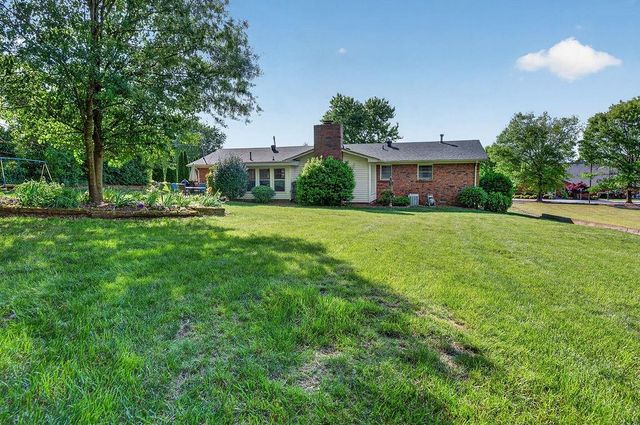 134 Thelma Road SW, Calhoun, GA 30701