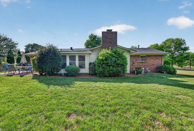 134 Thelma Road SW, Calhoun, GA 30701