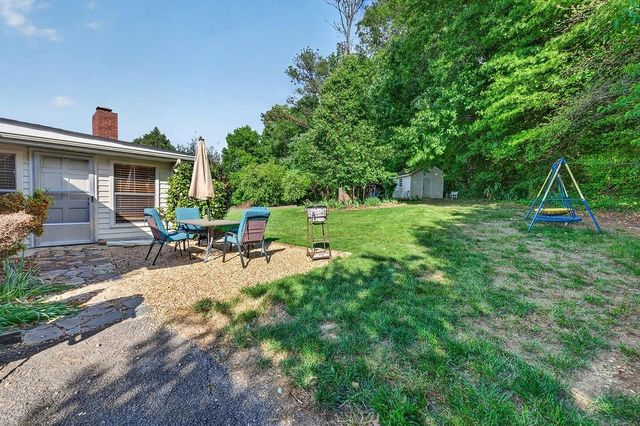 134 Thelma Road SW, Calhoun, GA 30701