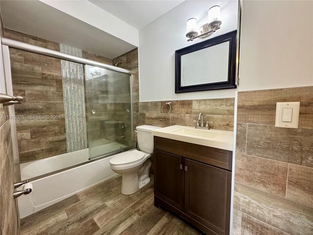 6375 SW 136th Ct 105I, Miami, FL 33183