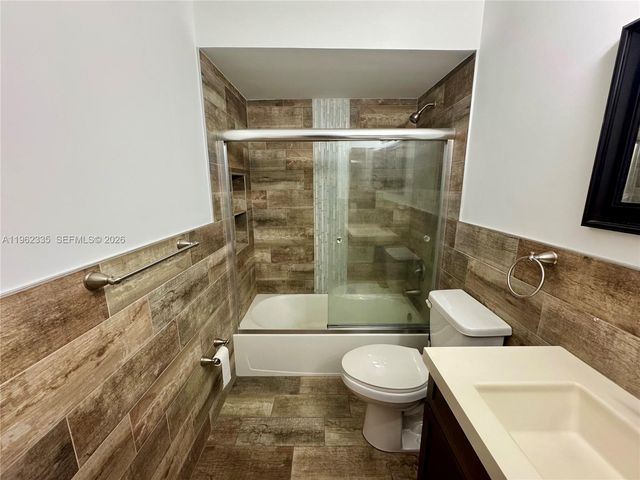 6375 SW 136th Ct 105I, Miami, FL 33183