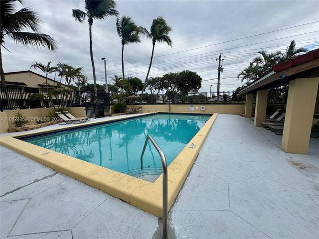 6375 SW 136th Ct 105I, Miami, FL 33183