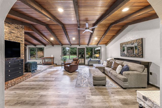 1776 Kaas Road, Ferndale, WA 98248