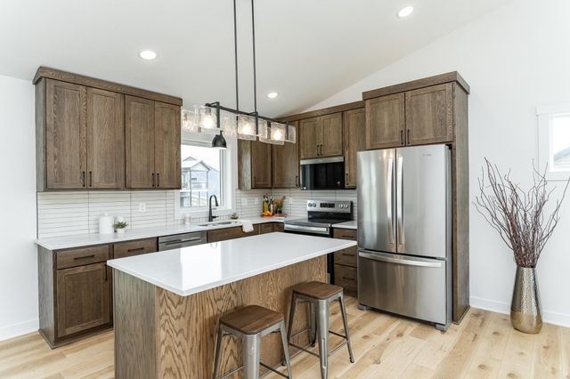 1812 Brandt Drive NE, Byron, MN 55920