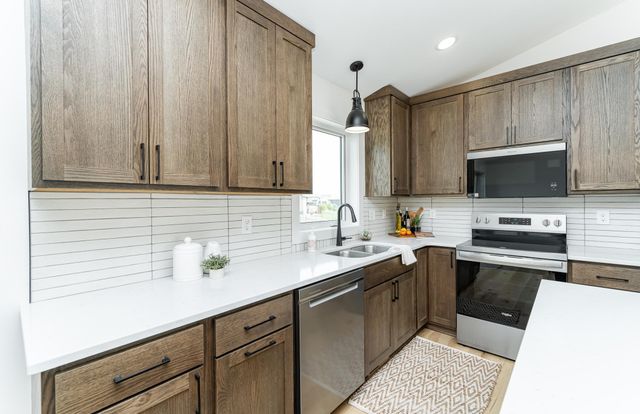 1812 Brandt Drive NE, Byron, MN 55920