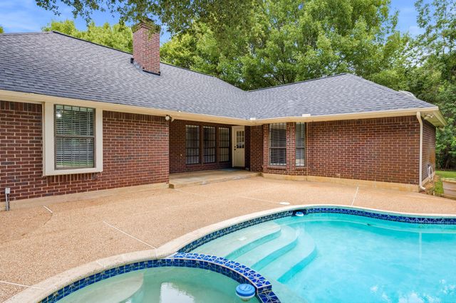 1805 Renfro Road, Colleyville, TX 76034