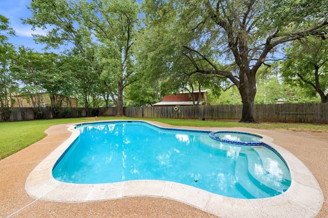 1805 Renfro Road, Colleyville, TX 76034