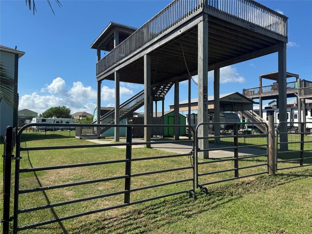 851 Trout Boulevard, Crystal Beach, TX 77650
