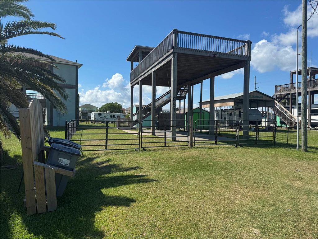 851 Trout Boulevard, Crystal Beach, TX 77650