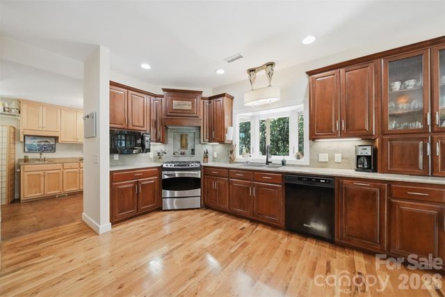 104 Rivercliff Drive W, Connelly Springs, NC 28612