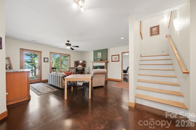104 Rivercliff Drive W, Connelly Springs, NC 28612