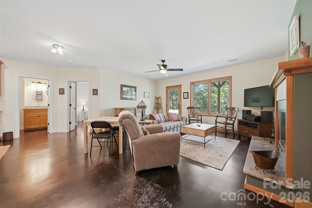 104 Rivercliff Drive W, Connelly Springs, NC 28612