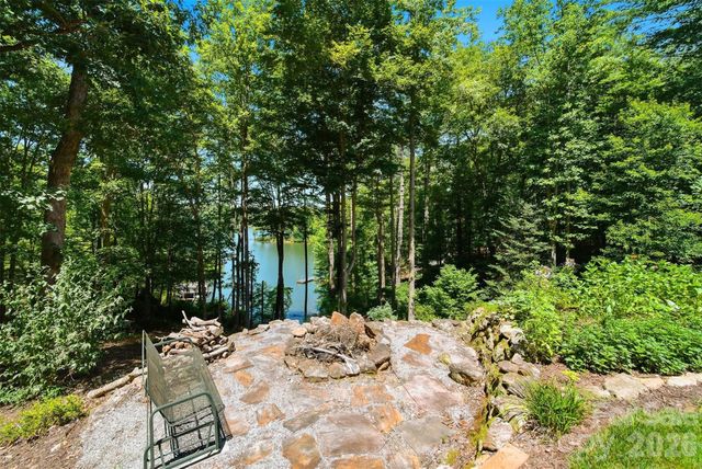 104 Rivercliff Drive W, Connelly Springs, NC 28612