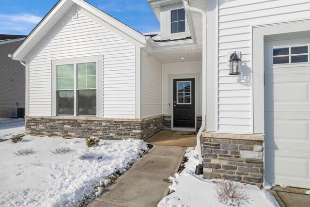 3209 Hilltop Road, Valparaiso, IN 46385