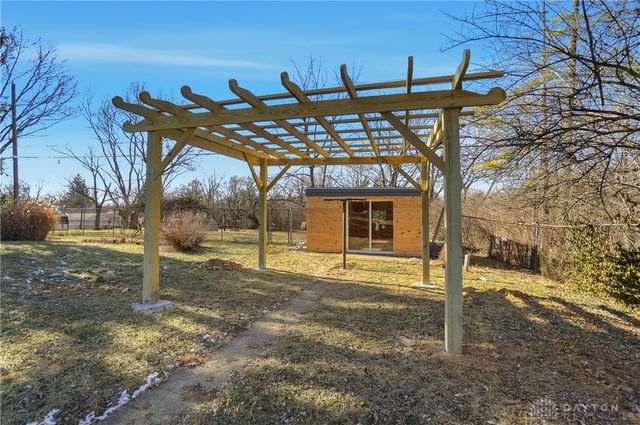 1905 N Longview Street, Beavercreek, OH 45432