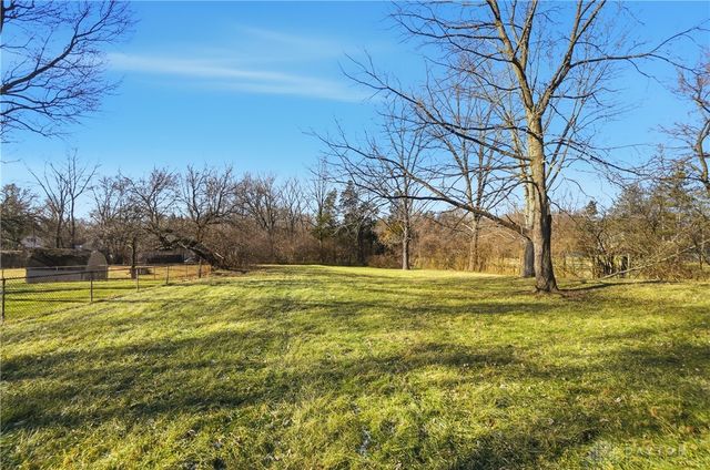 1905 N Longview Street, Beavercreek, OH 45432