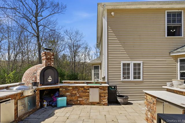 155 Alexander Road, Monroe, NY 10950