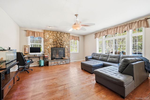 155 Alexander Road, Monroe, NY 10950