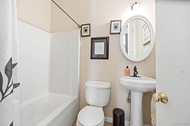 155 Alexander Road, Monroe, NY 10950