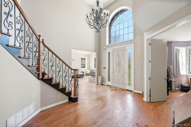 155 Alexander Road, Monroe, NY 10950