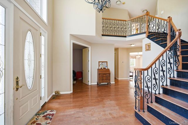 155 Alexander Road, Monroe, NY 10950