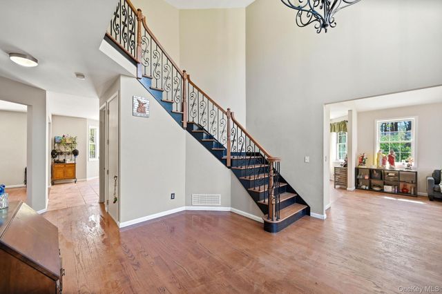 155 Alexander Road, Monroe, NY 10950