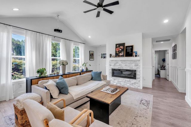 273 Lexington Street, Chesnee, SC 29323