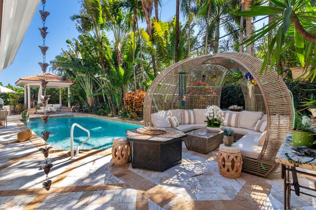 286 Jamaica Lane, Palm Beach, FL 33480