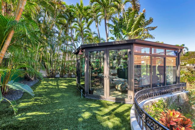 286 Jamaica Lane, Palm Beach, FL 33480