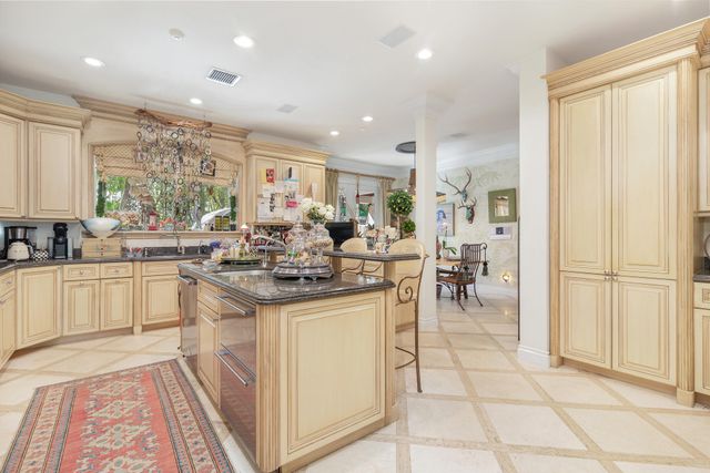286 Jamaica Lane, Palm Beach, FL 33480
