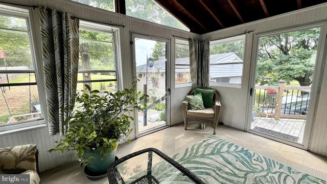 54 MORNINGSIDE RD, Elverson, PA 19520