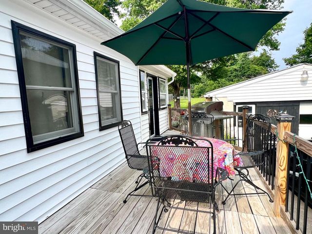 54 MORNINGSIDE RD, Elverson, PA 19520